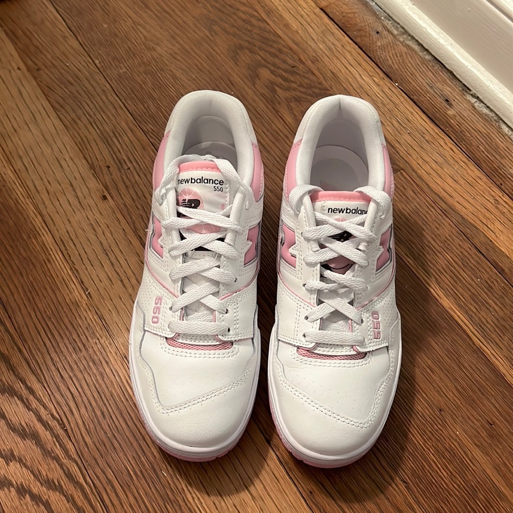 authentic women’s new balance 550s